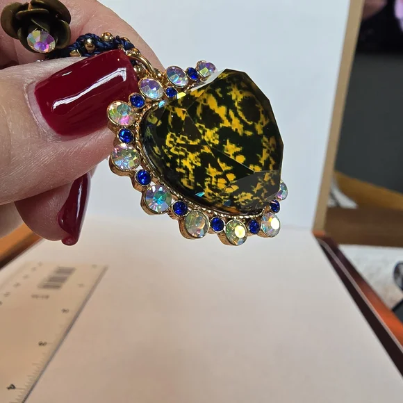 Betsey Johnson Gold and Navy CRYSTAL Heart Necklace with Iridescent Accents - Picture 12 of 12